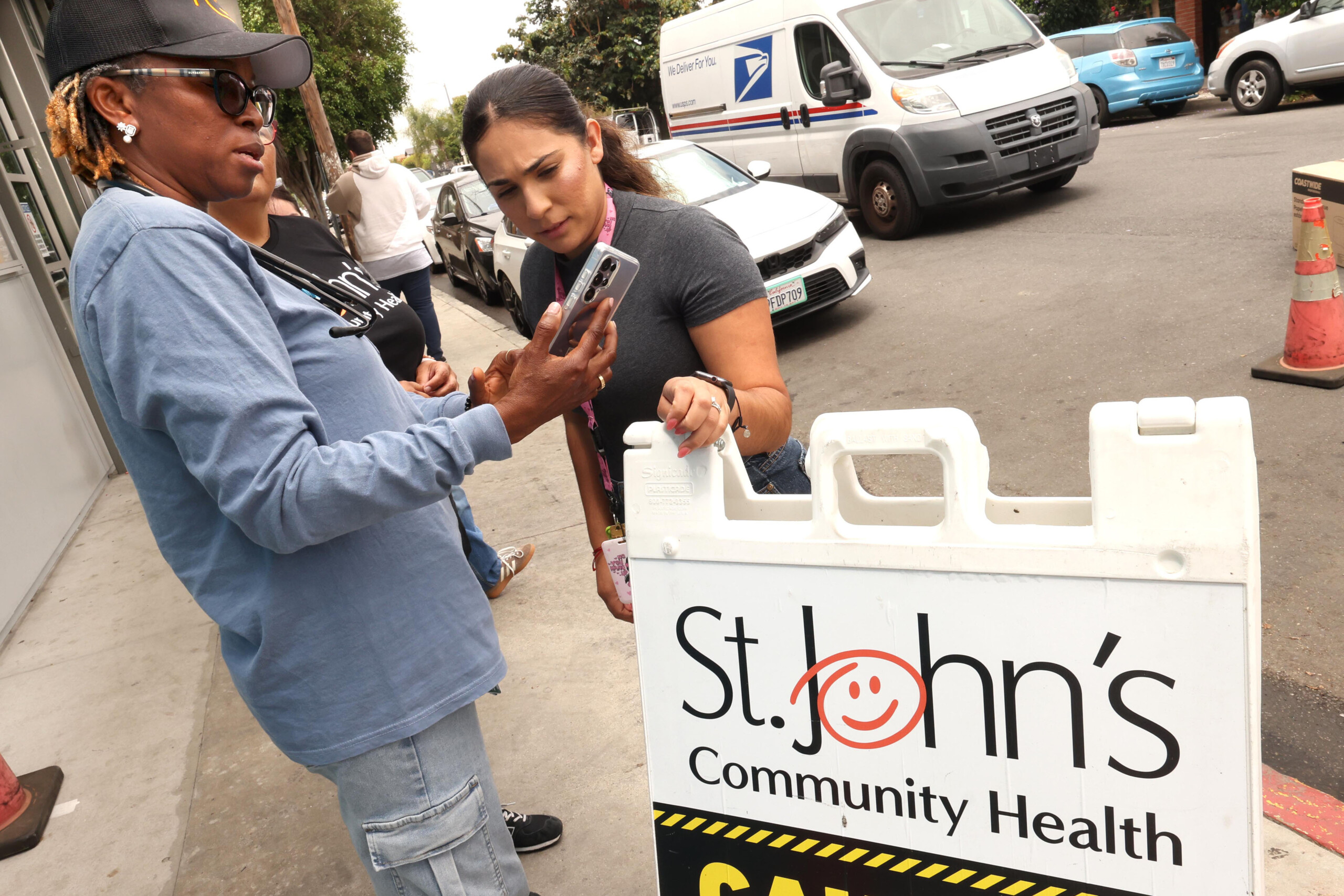 california-immigrants-weigh-health-coverage-against-deportation-risk-–-kff-health-news