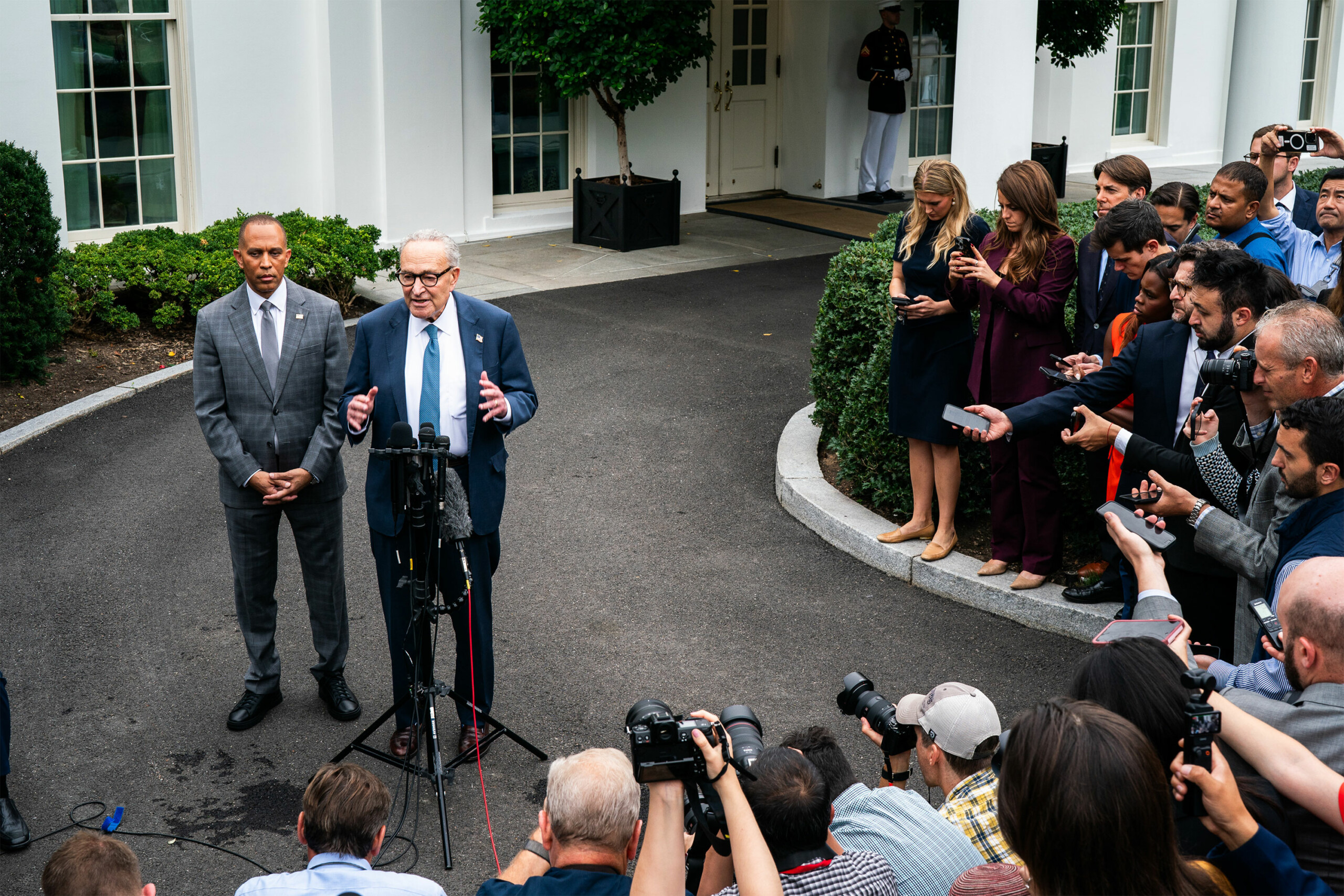 why-democrats-are-casting-the-government-shutdown-as-a-health-care-showdown-–-kff-health-news