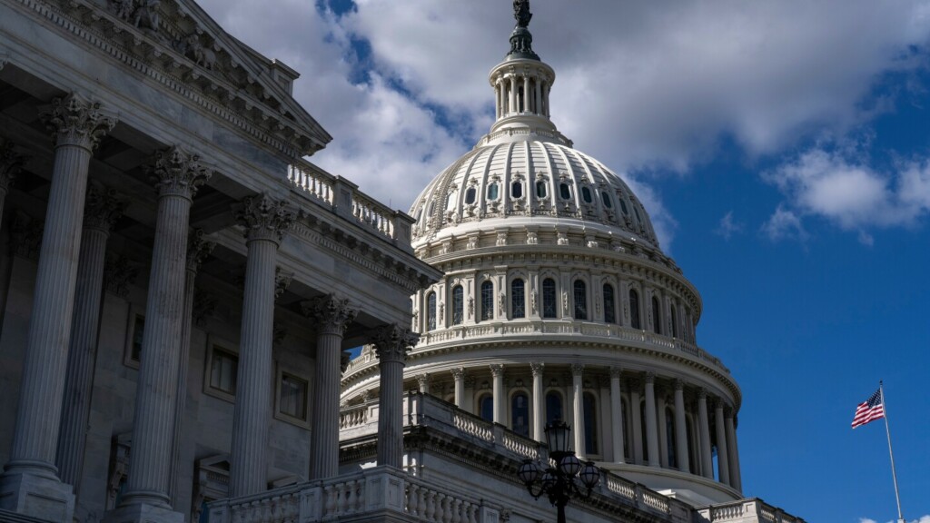 Trump, Republicans and Democrats still at impasse over government shutdown