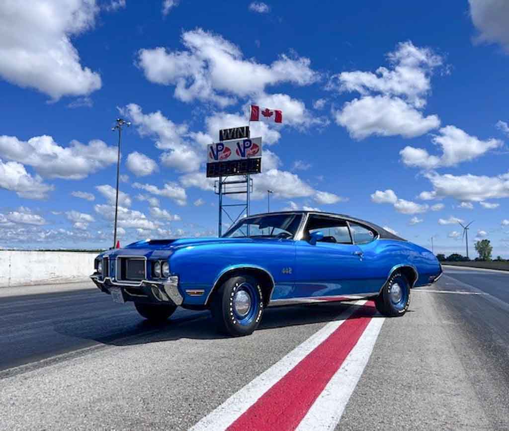 1972-oldsmobile-cutlass-–-zehr-insurance-brokers-ltd.