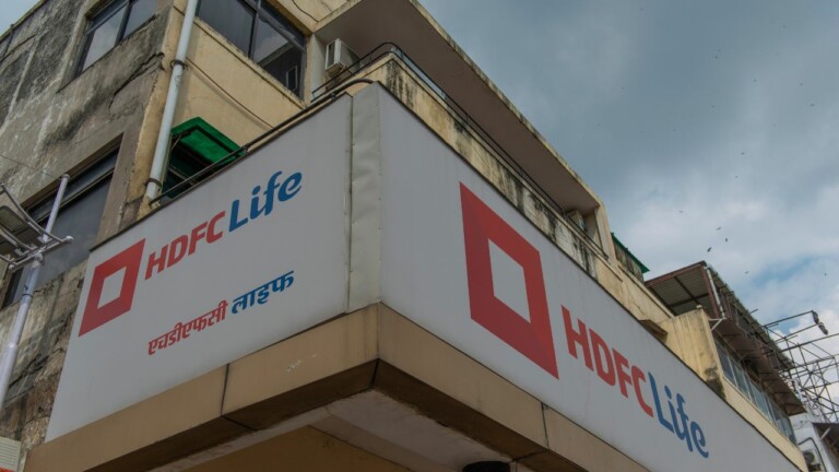 HDFC Life to finalise terms for proposed ₹750 crore subordinated debt issue on December 8