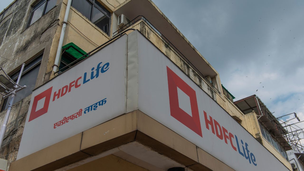 HDFC Life to finalise terms for proposed ₹750 crore subordinated debt issue on December 8