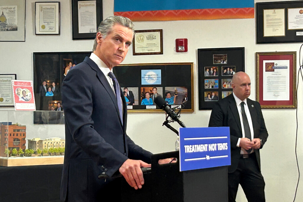 newsom-walks-thin-line-on-immigrant-health-as-he-eyes-presidential-bid-–-kff-health-news